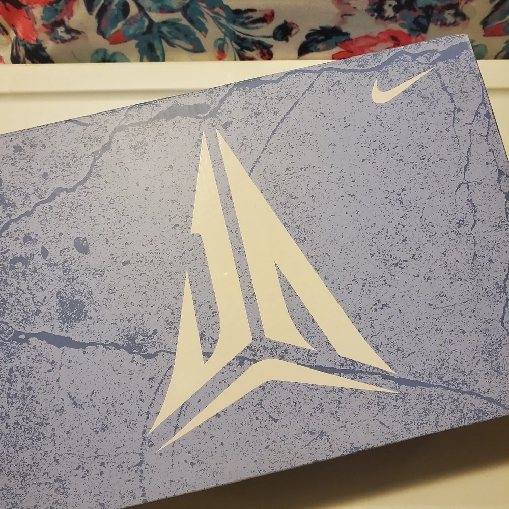 Nike Ja Morant Family Trivia Brand New - Picture 8 of 9